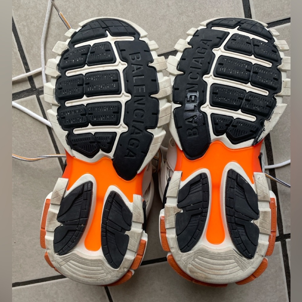 Balenciaga Track Sneakers White Orange β
Authentic Designer Runner (EU 42/ US9) - Picture 3 of 8